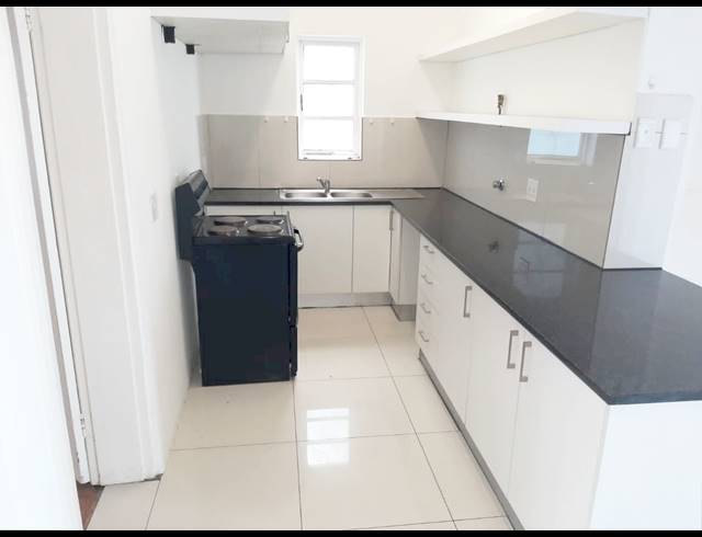 3 bed property to rent in WOODSTOCK